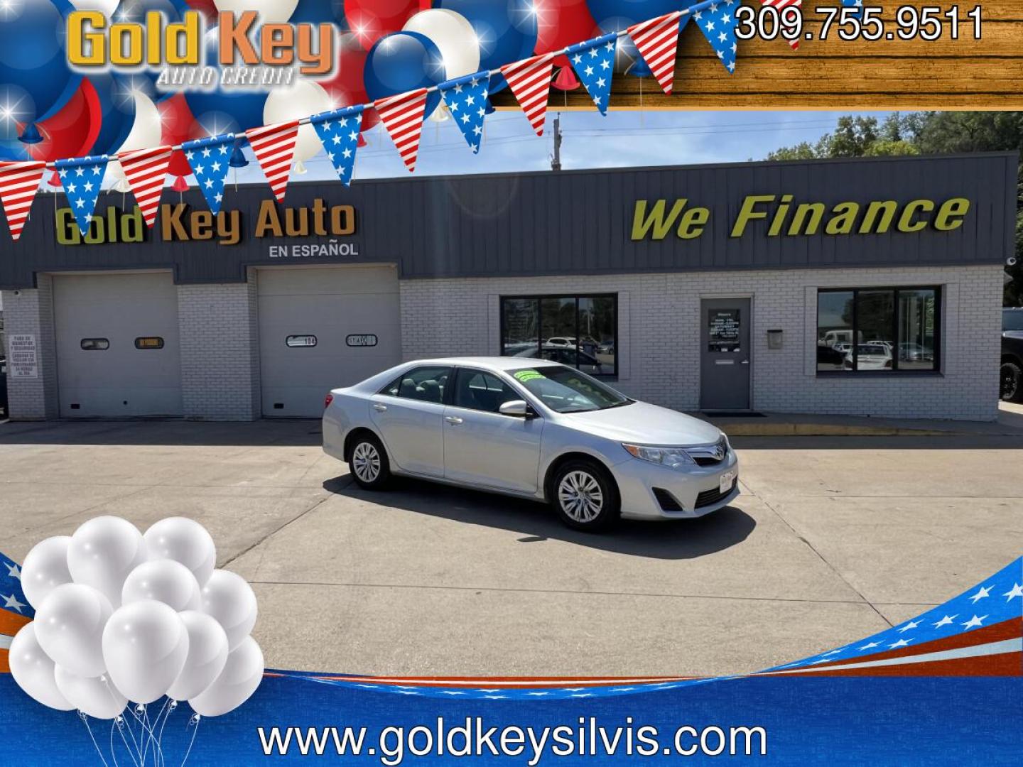 2013 Classic Silver Metallic /Ivory Toyota Camry SE (4T4BF1FK3DR) with an 2.5L L4 DOHC 16V engine, 6-Speed Automatic transmission, located at 104 1st Avenue, Silvis, IL, 61282, (309) 755-9511, 41.515156, -90.425377 - Photo#0