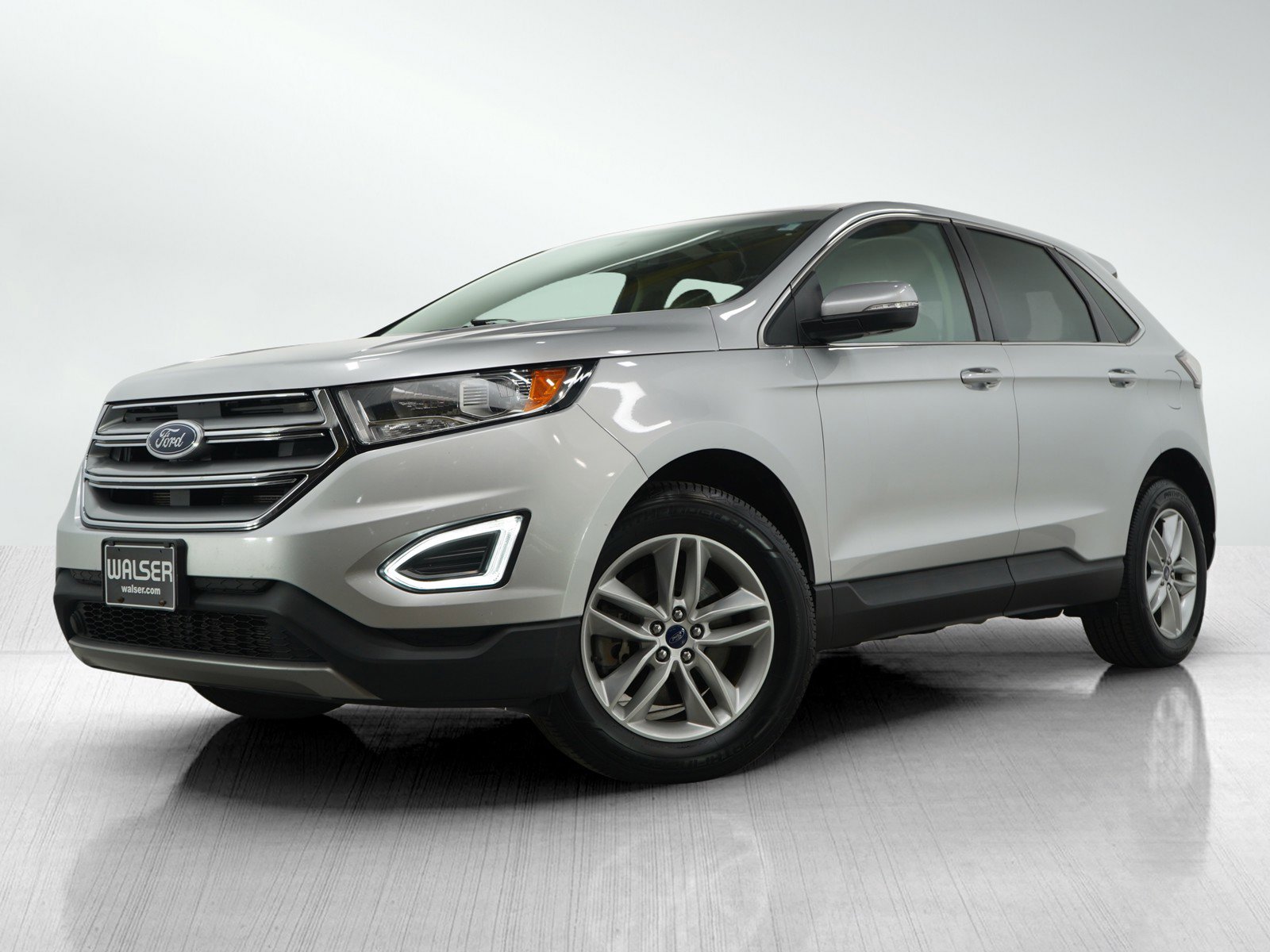 photo of 2016 Ford Edge Titanium AWD