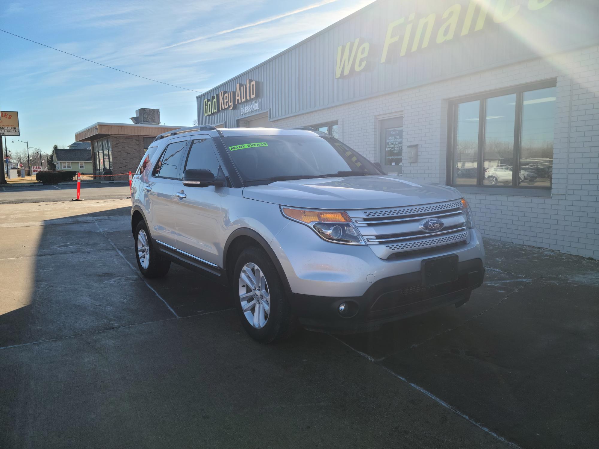 photo of 2015 Ford Explorer XLT 4WD