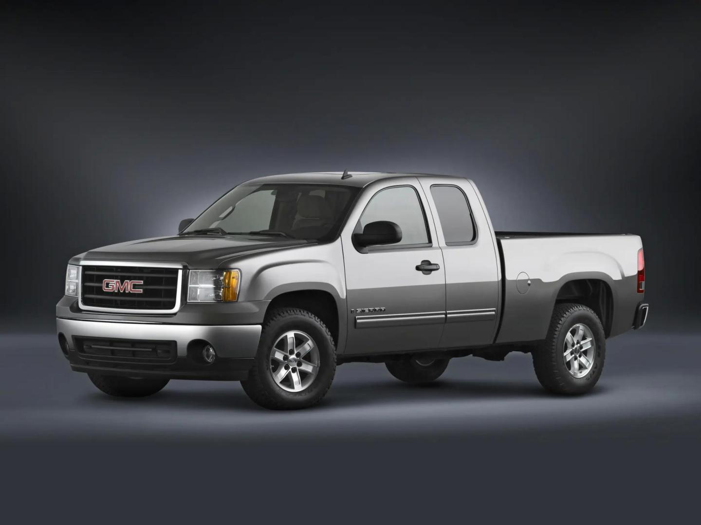 2013 Gray GMC Sierra 1500 SLE Ext. Cab 4WD (1GTR2VE76DZ) with an 5.3L V8 OHV 16V FFV engine, 6-Speed Automatic transmission, located at 104 1st Avenue, Silvis, IL, 61282, (309) 755-9511, 41.515156, -90.425377 - Photo#0