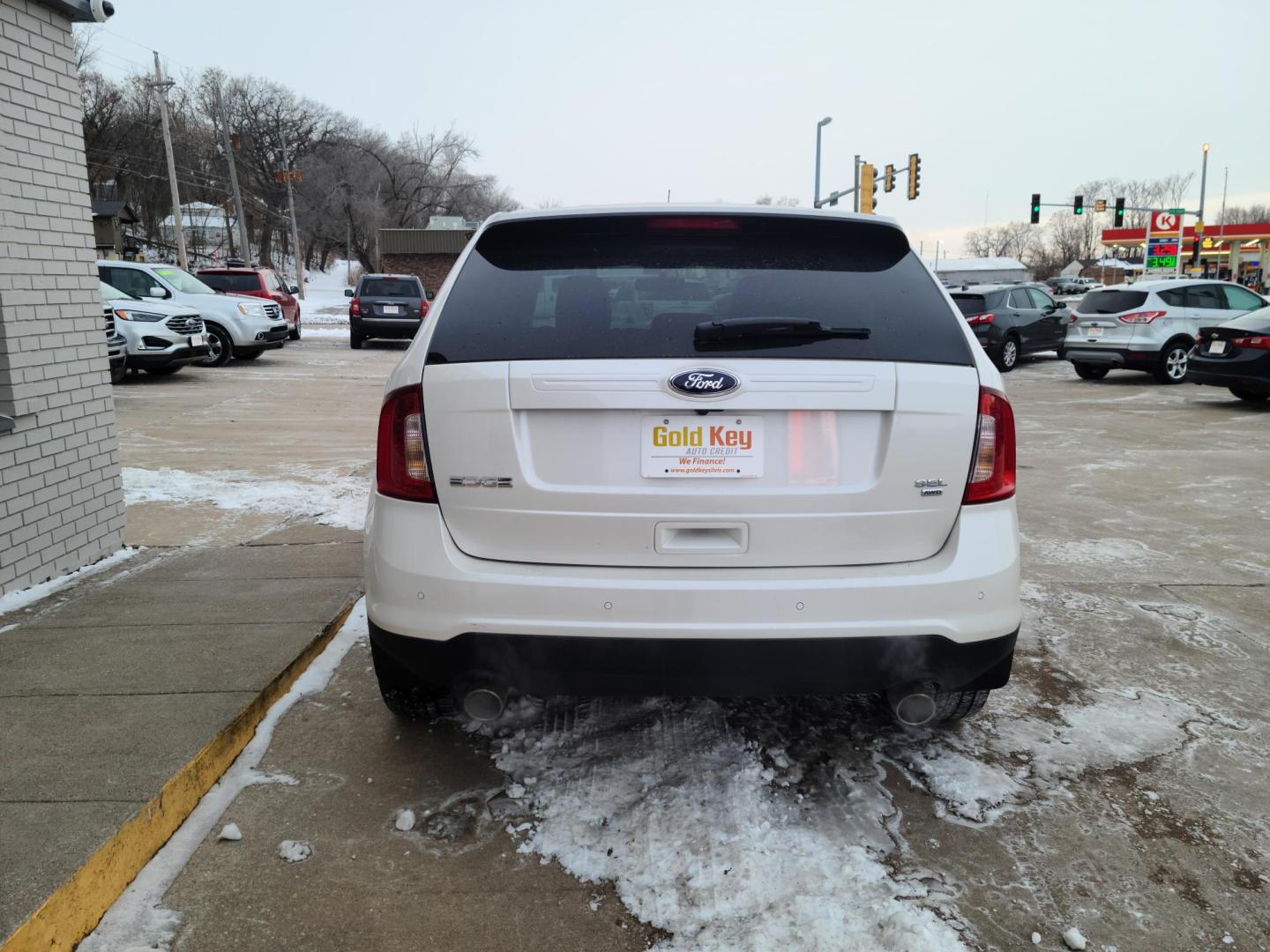 2014 /Black Ford Edge SEL AWD (2FMDK4JC7EB) with an 3.5L V6 DOHC 24V engine, 6-Speed Automatic transmission, located at 104 1st Avenue, Silvis, IL, 61282, (309) 755-9511, 41.515156, -90.425377 - Photo#5